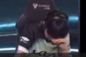 倒在临门一脚！DK上单swioo和打野Lucid赛后落泪