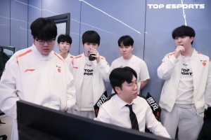 【背锅侠】再度不敌BLG无缘冠军 TES谁的发挥最有问题