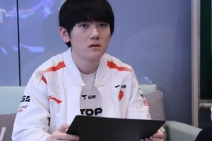 JackeyLove本场相较稳定奈何功亏一篑 五局战绩合计14-19-23！