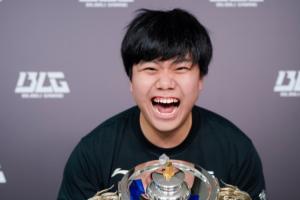 Shad0w：第一次捧被但不是最后一次,谢谢BLG,下一个目标大家都懂