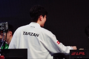 媒体人回顾Tarzan/weiwei：塔赞打T1被一场论了 有想法容易背全锅