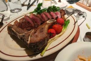 Bin请BLG全员吃大餐：奢侈M3牛排/M5和牛，几个人至少吃了5000多