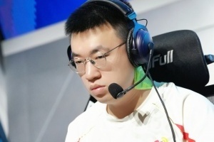 不想再打Faker？！Xiaohu四局难有发挥 四局总战绩仅有13/17/27