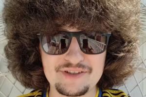 等到天荒地老…357天了，这位“长发”曼联球迷期待的5连胜又没了