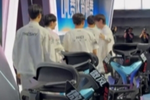 iG分享晋级时刻：感谢所有粉丝们的加油与支持，世界赛我们来啦