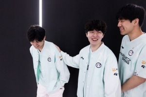 主打一个尽兴Theshy今日发挥低迷 累计11-20-17需要调整状态