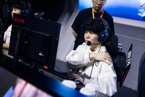 今晚能救赎么？Rookie韩服排位训练至凌晨4点：生死战将直面Scout