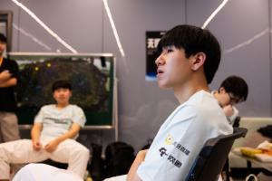 世界聚焦于你！Gala卡莉斯塔救世级发挥 一人拯救队伍于水火