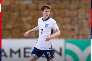 官方：因霍尔伤退+奥赖利上调，英格兰U21补招诺维奇边卫费舍尔