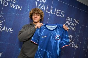 太阳报：对阵利物浦，前切尔西足球总监埃梅纳洛之子入选大名单