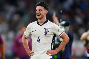 赖斯：我有不错的表现因在场上有更多自由度，想成为一名全能中场