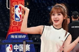 主持人泱泱分享照片：一些NBA中国赛的美好回忆