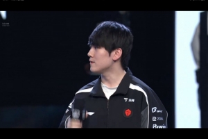 JKL谈369剑魔一砍四：确实九哥这波拉扯太好了 我们就把对面灭了