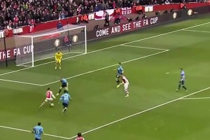 最粗的大腿！巅峰桑切斯有多强？一己之力带队前进的前锋！